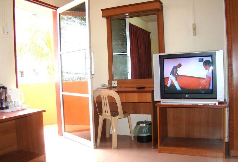 فندق K T Beach Resort