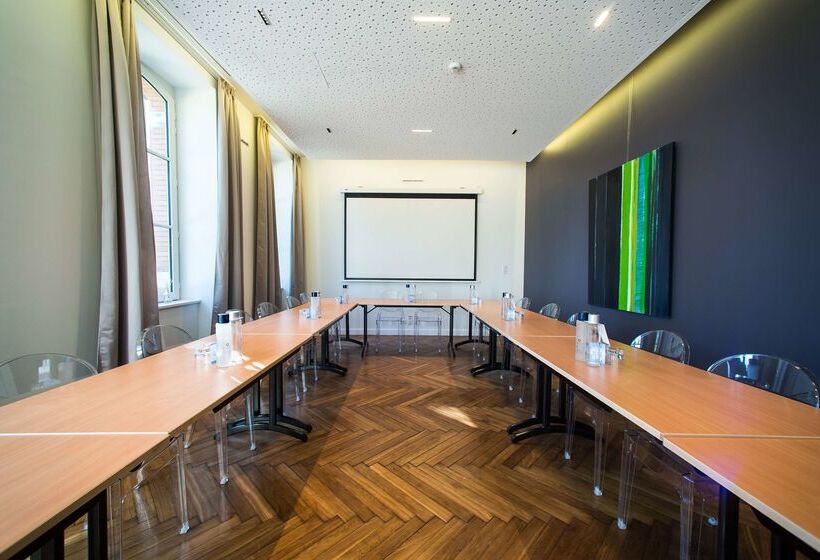 בית מלון כפרי Domaine De Montjoie   Toulouse   Bw Premier Collection