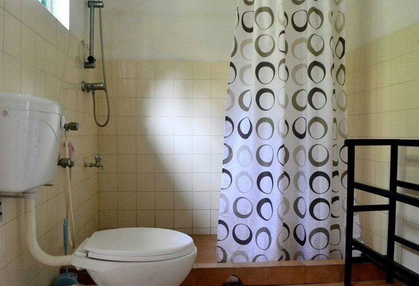 ペンション New Shangrela Beach Resort