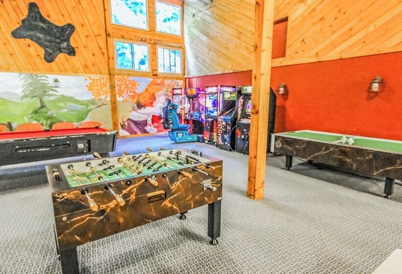 Smoketree Lodge