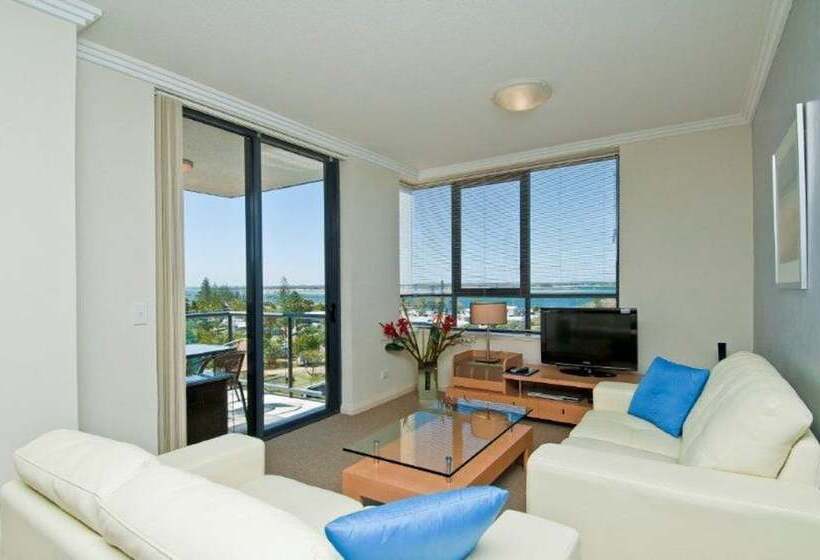 Aqualine Apartments