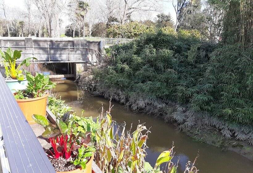تختخواب و صبحانه A Bit Of New York In Whanganui Home Stay