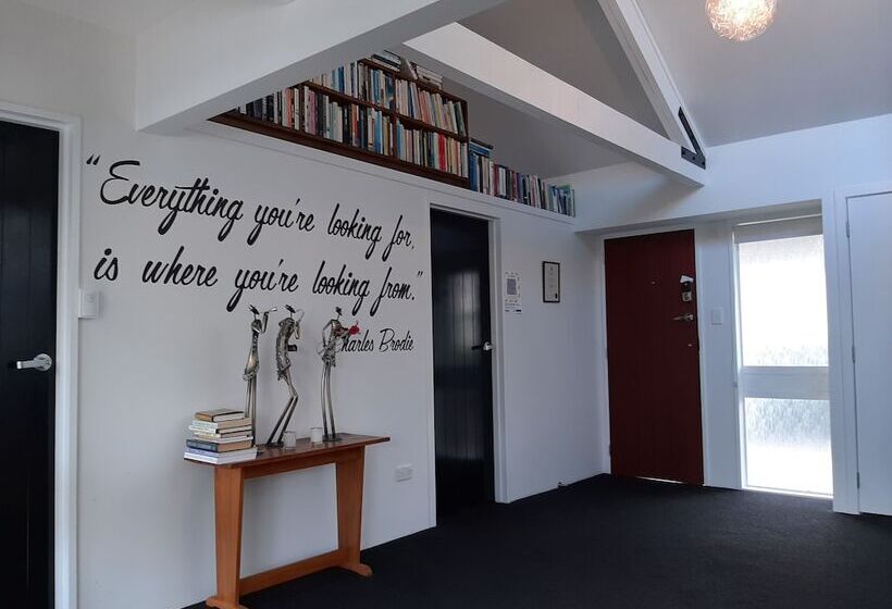 تختخواب و صبحانه A Bit Of New York In Whanganui Home Stay