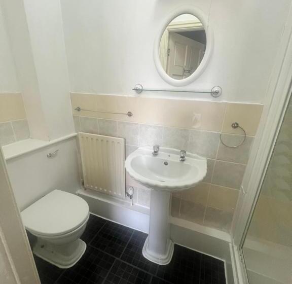 مبيت وإفطار The Holmlea