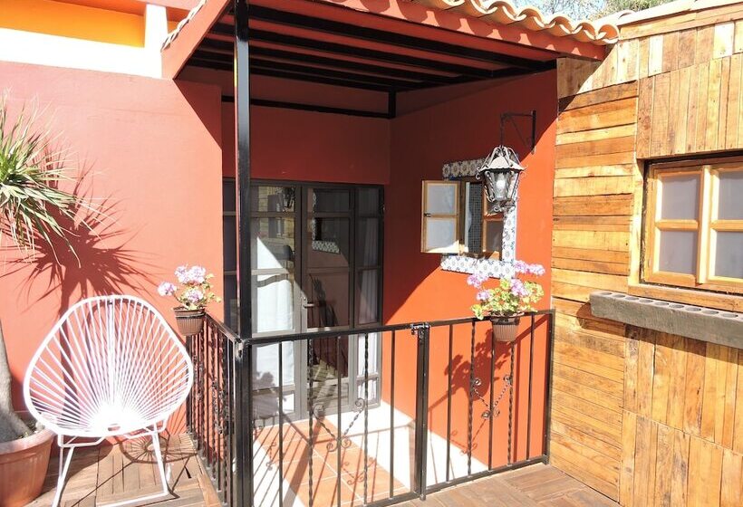 تختخواب و صبحانه La Casita De Coyoacán
