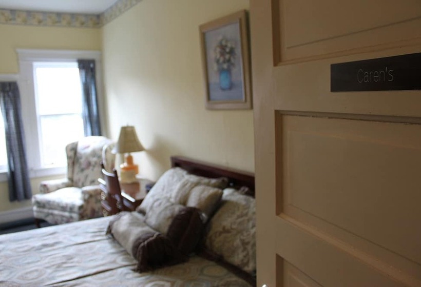 住宿加早餐  Victorian Charm Inn