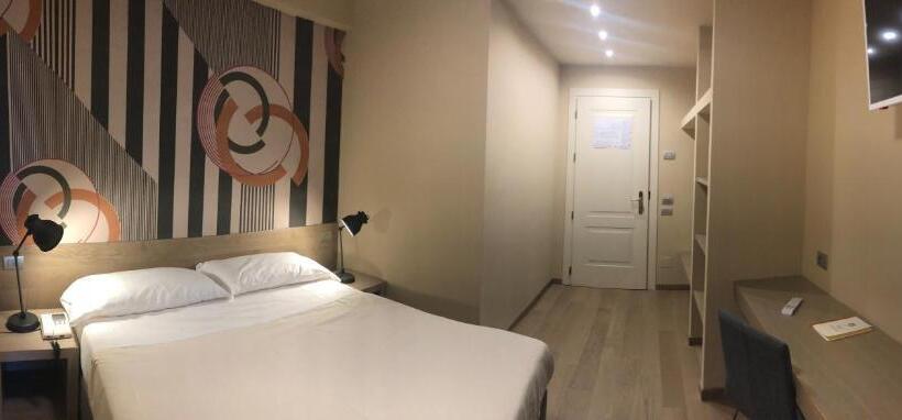 בית מלון כפרי Albergo Tre Pozzi