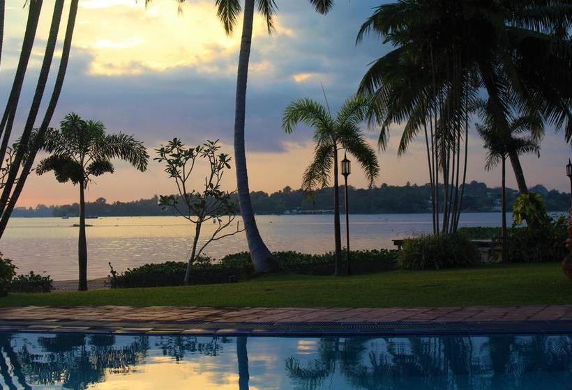 Отель Blue Water Villa