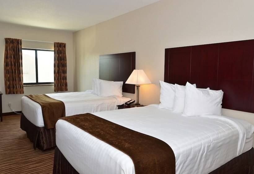 فندق Cobblestone Inn & Suites   Clarion
