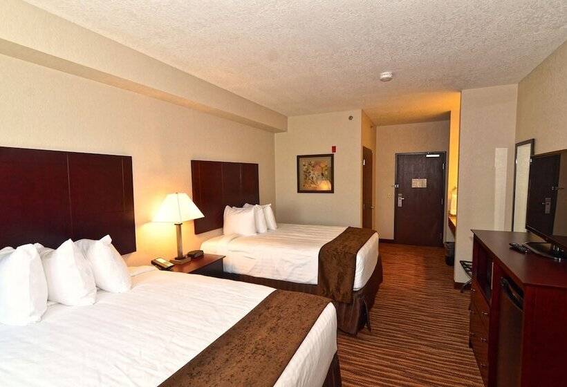 فندق Cobblestone Inn & Suites   Clarion