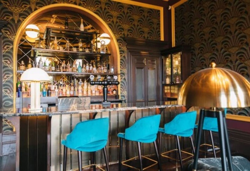 فندق Cornhill Castle