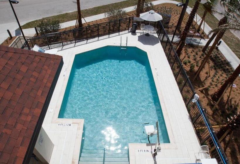 هتل Fairfield Inn & Suites By Marriott Clearwater Beach