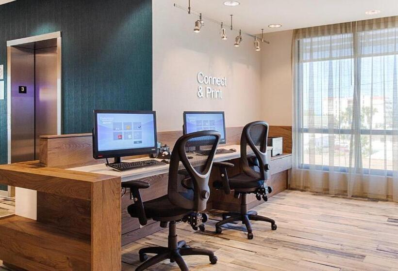 هتل Fairfield Inn & Suites By Marriott Clearwater Beach