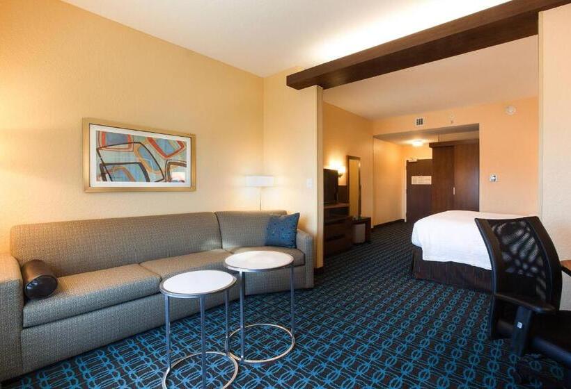 هتل Fairfield Inn & Suites By Marriott Clearwater Beach