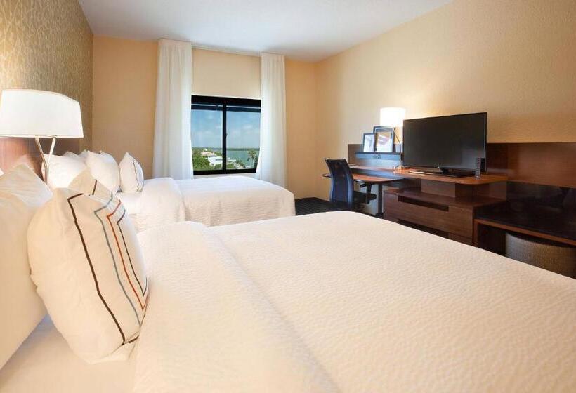 هتل Fairfield Inn & Suites By Marriott Clearwater Beach