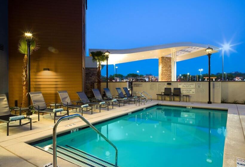 Отель Fairfield Inn & Suites By Marriott San Diego North/san Marcos