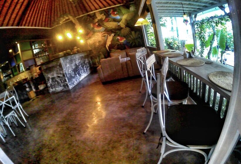 Fotos del hotel Sapodilla Ubud:  6