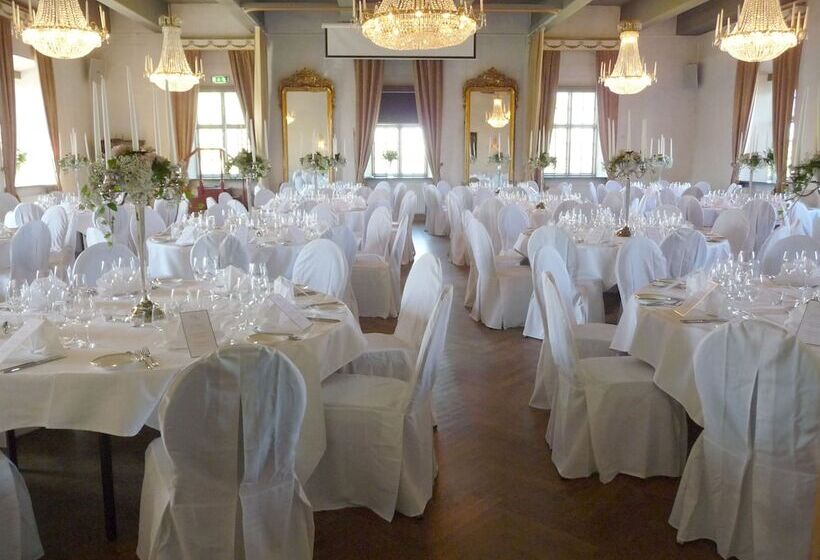 هتل Sundbyholms Slott