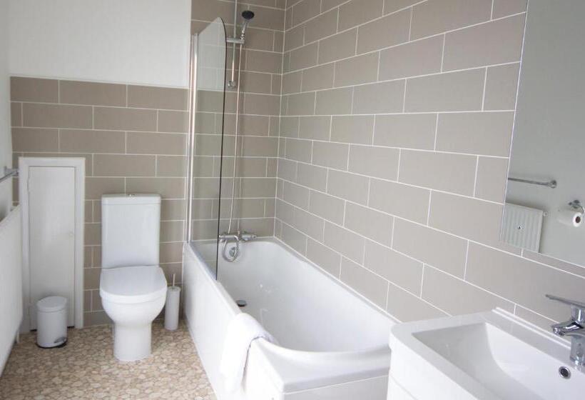 فندق The White Lodge