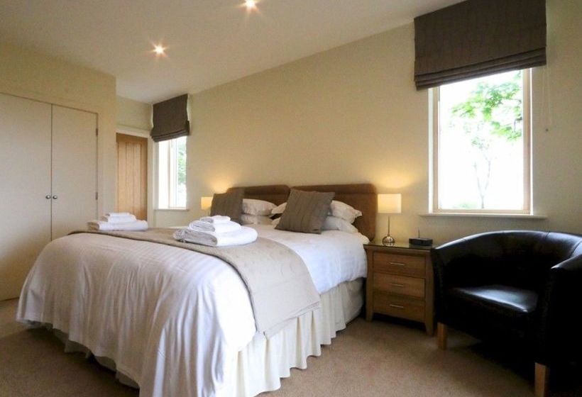 بنسيون Carraw Bed & Breakfast