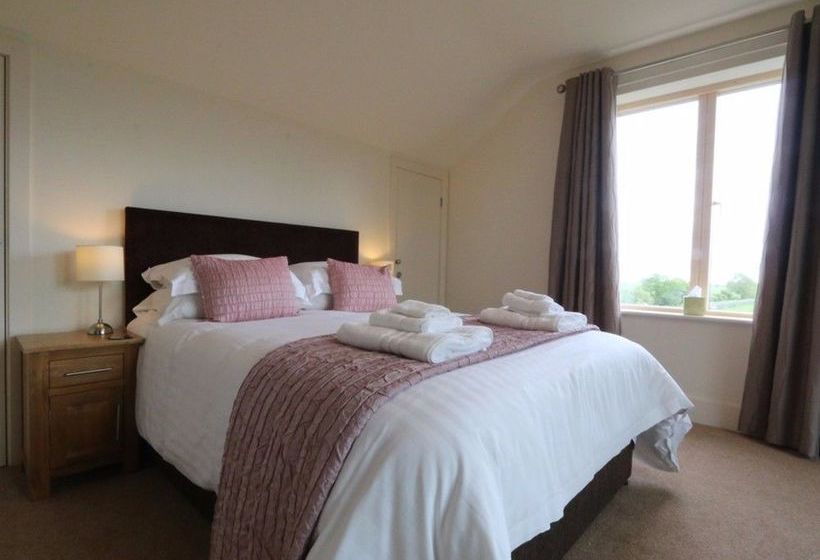 بنسيون Carraw Bed & Breakfast