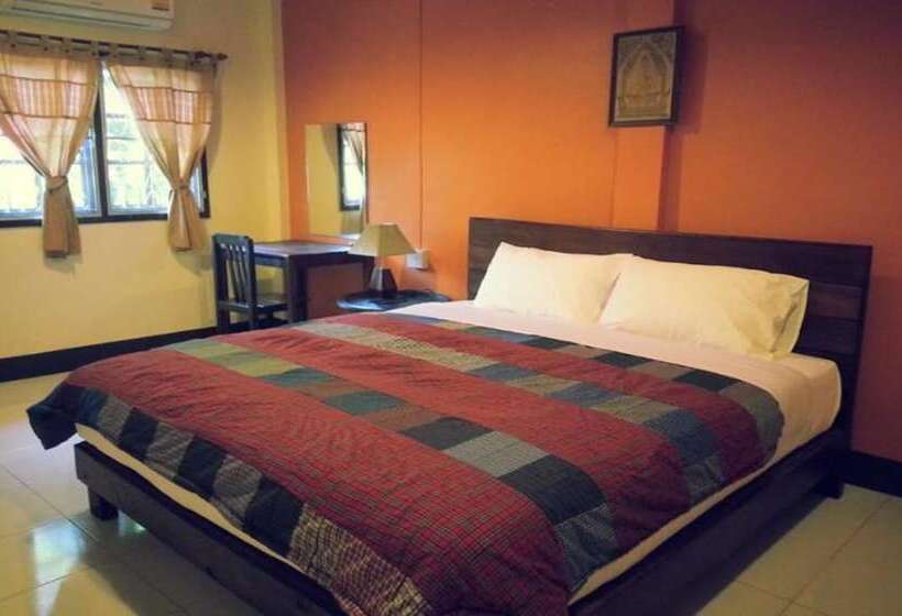 بنسيون The Outside Inn