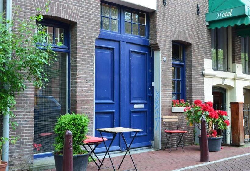 Rembrandtplein Bed & Breakfast