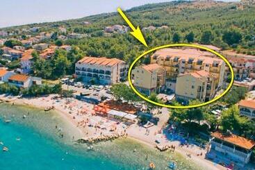 Villa Malo More