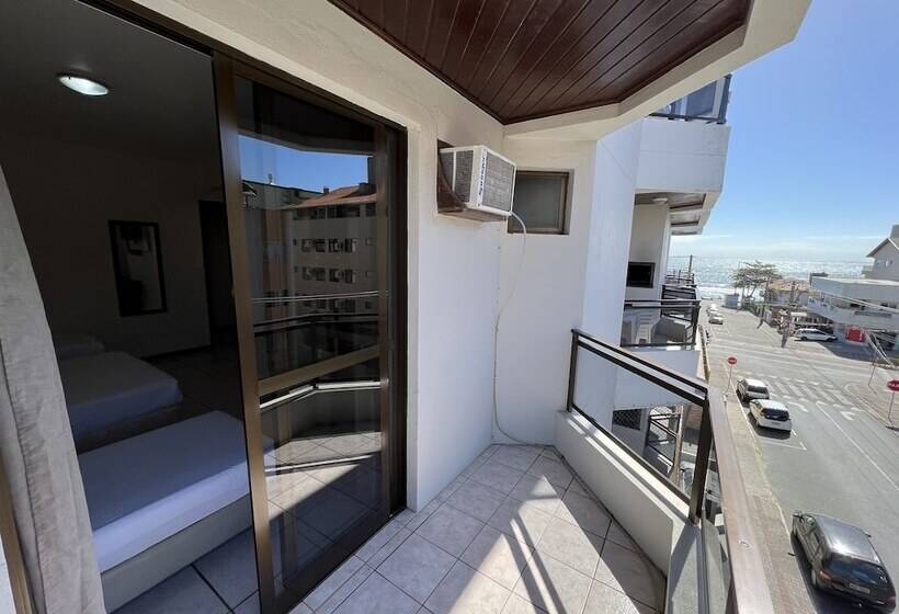 Bomar Residence