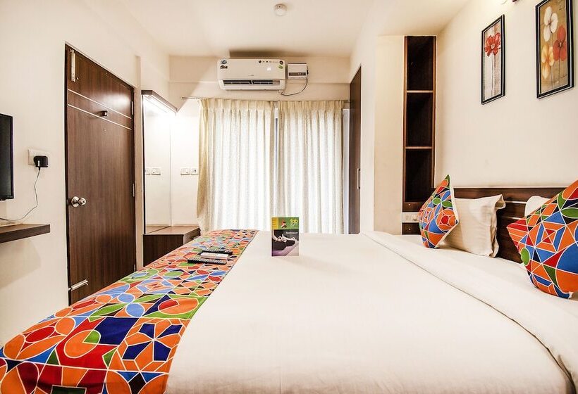 Fabhotel Oakwoods Serai