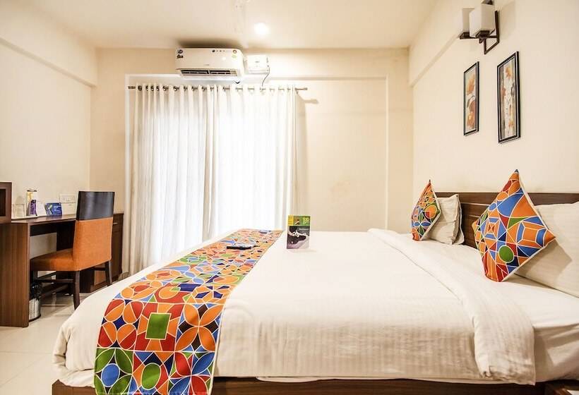 Fabhotel Oakwoods Serai