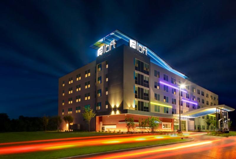 هتل Aloft Wichita