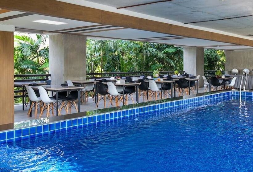 ホテル B2 Sea View Pattaya Boutique & Budget