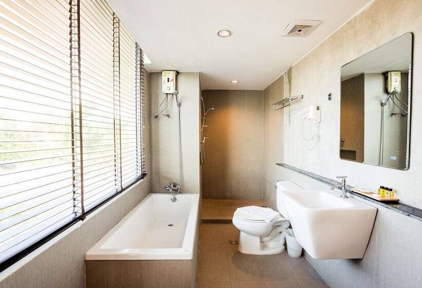 ホテル B2 Sea View Pattaya Boutique & Budget