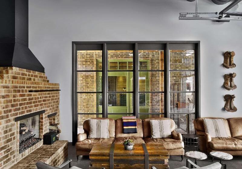Cavalry Court, By Valencia Hotel Collection