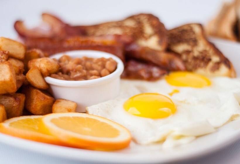 בית מלון כפרי Continental