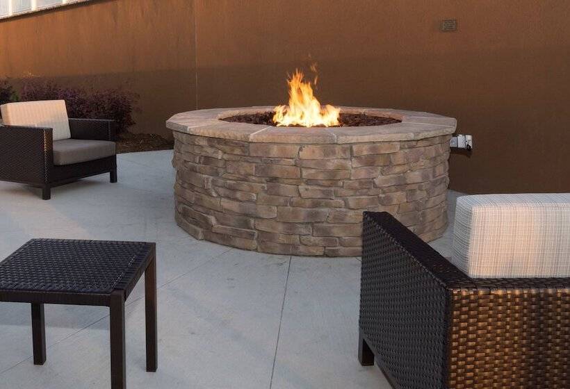 בית מלון כפרי Courtyard By Marriott Fayetteville Fort Liberty   Spring Lake