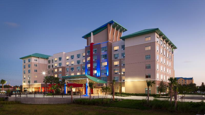 هتل Holiday Inn Express & Suites Orlando At Seaworld