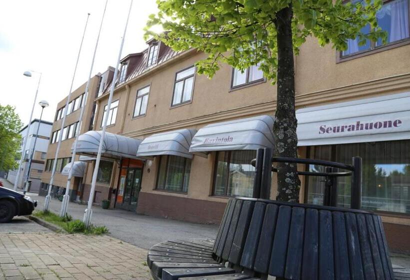 בית מלון כפרי Li Iisalmen Seurahuone