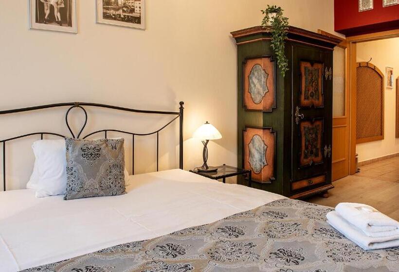 Fotos del hotel Pension Hattrick:  5