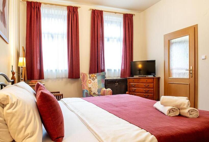 Fotos del hotel Pension Hattrick:  4