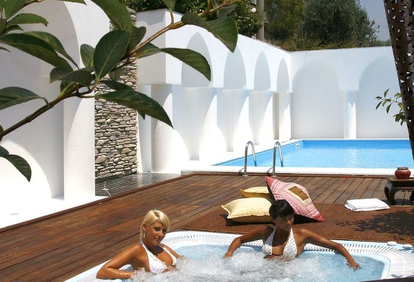 هتل Residencia El Chupito Holistic Resort