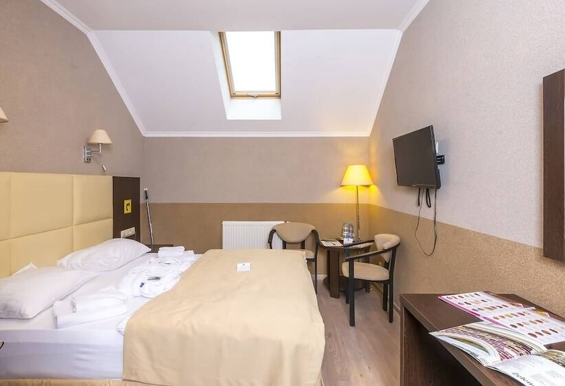 Otel Elisa Inn