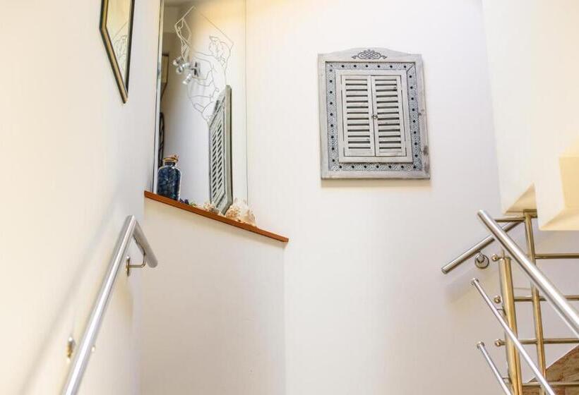 پانسیون Villa Jidro