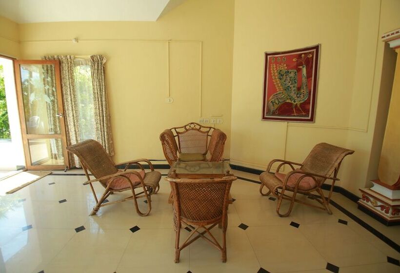 استراحتگاه Thiruvambadi Beach Retreat