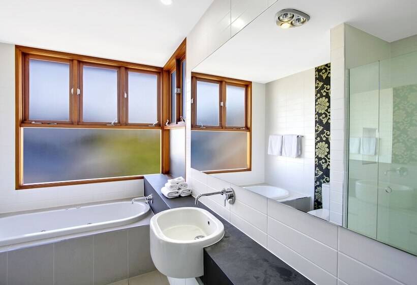 The Butter Factory Byron Bay