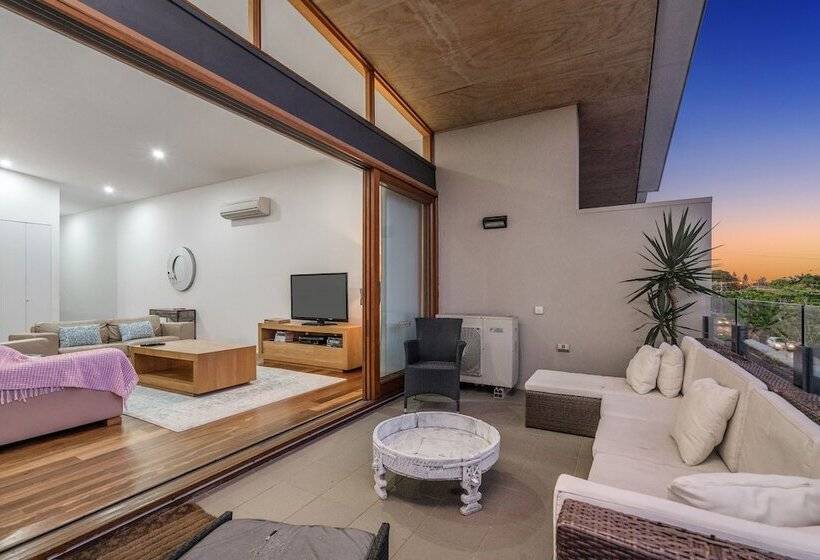 The Butter Factory Byron Bay