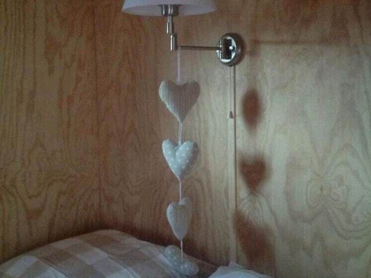 تختخواب و صبحانه Chambres & Roul Hotes De La Rance