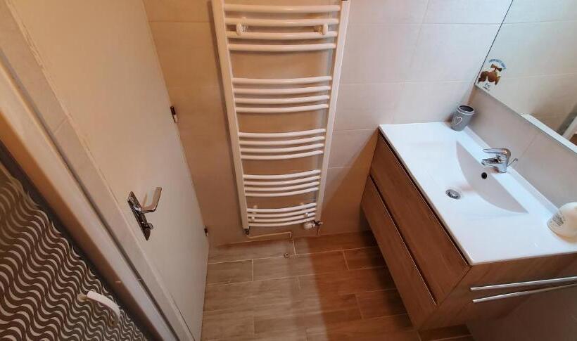 مبيت وإفطار La Coustille Chambres Et Table D Hôtes