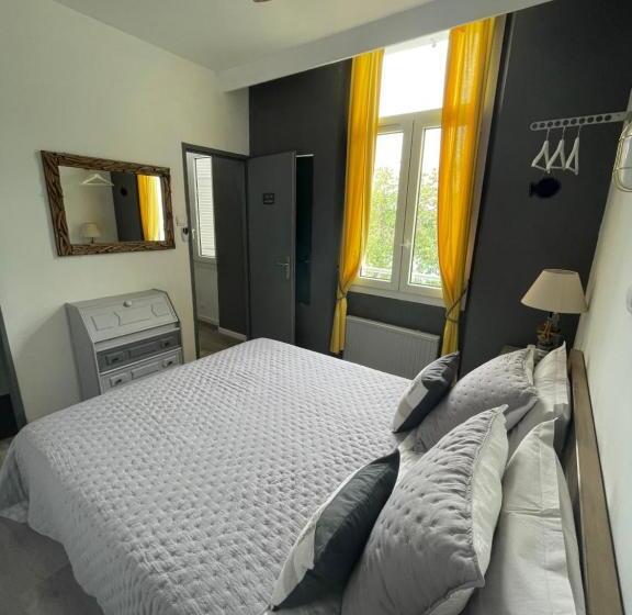 تختخواب و صبحانه Villa Chateau Les Terrasses, Tamaris, Vues Mer Exceptionnelles Au Calme, Mer Et Plage à 2mn à Pied